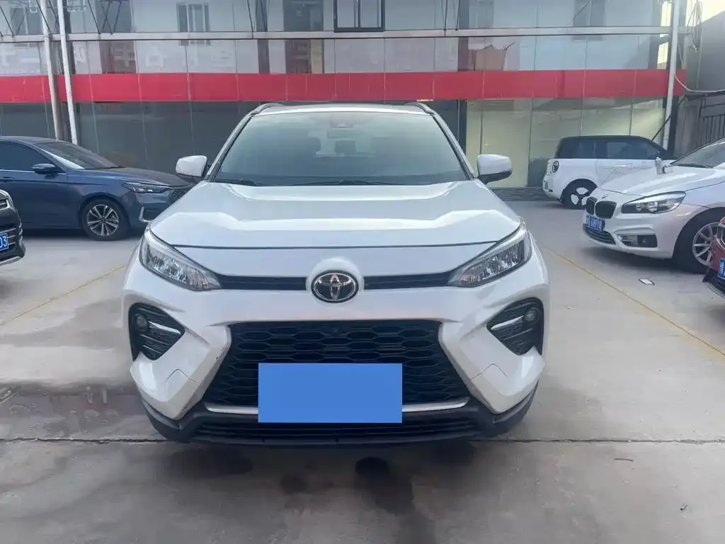 Toyota Wildlander — фото 2