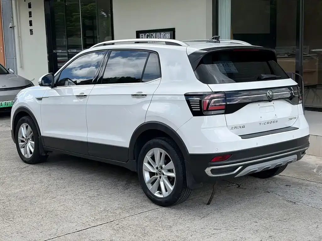 Volkswagen T-Cross — фото 9