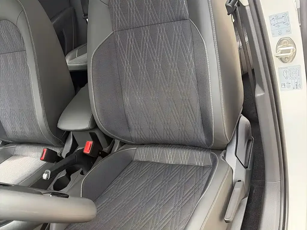 Volkswagen T-Cross — фото 2