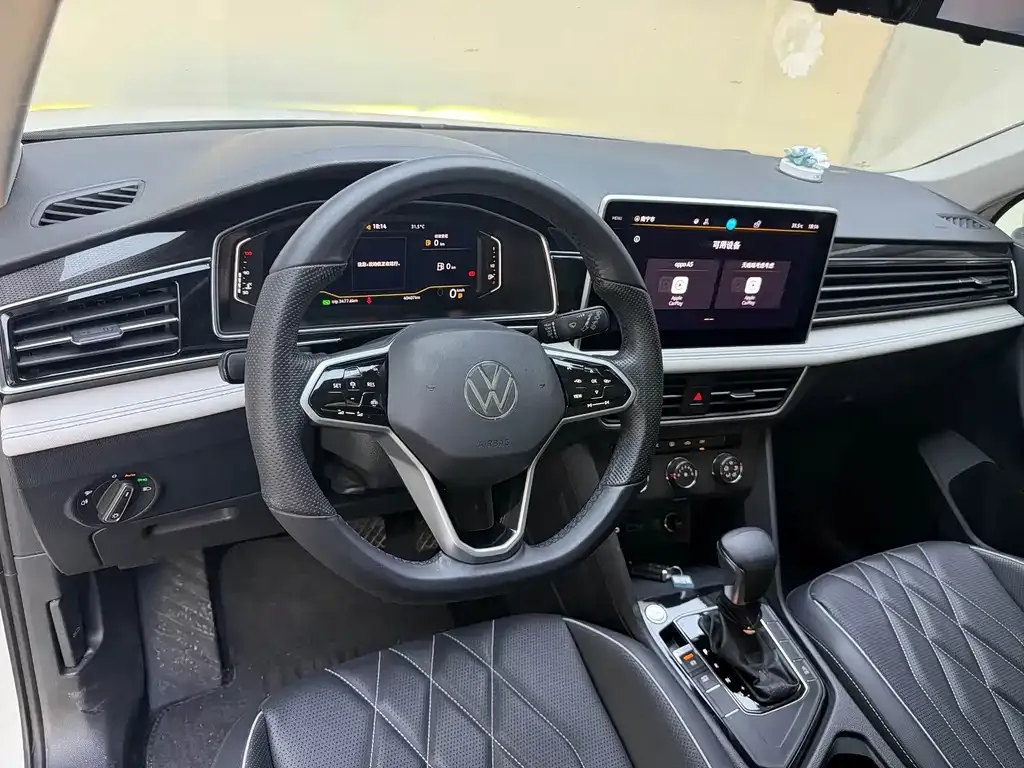 Volkswagen Tiguan L — фото 8