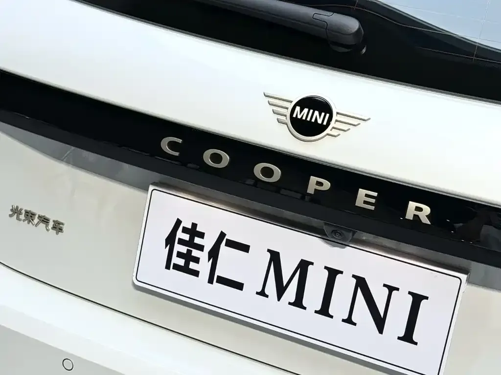 MINI Cooper EV — фото 3