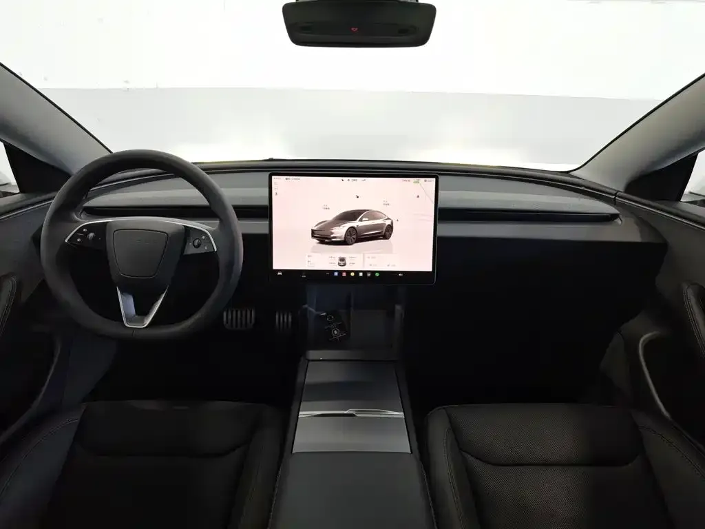 Tesla Model 3 — фото 5