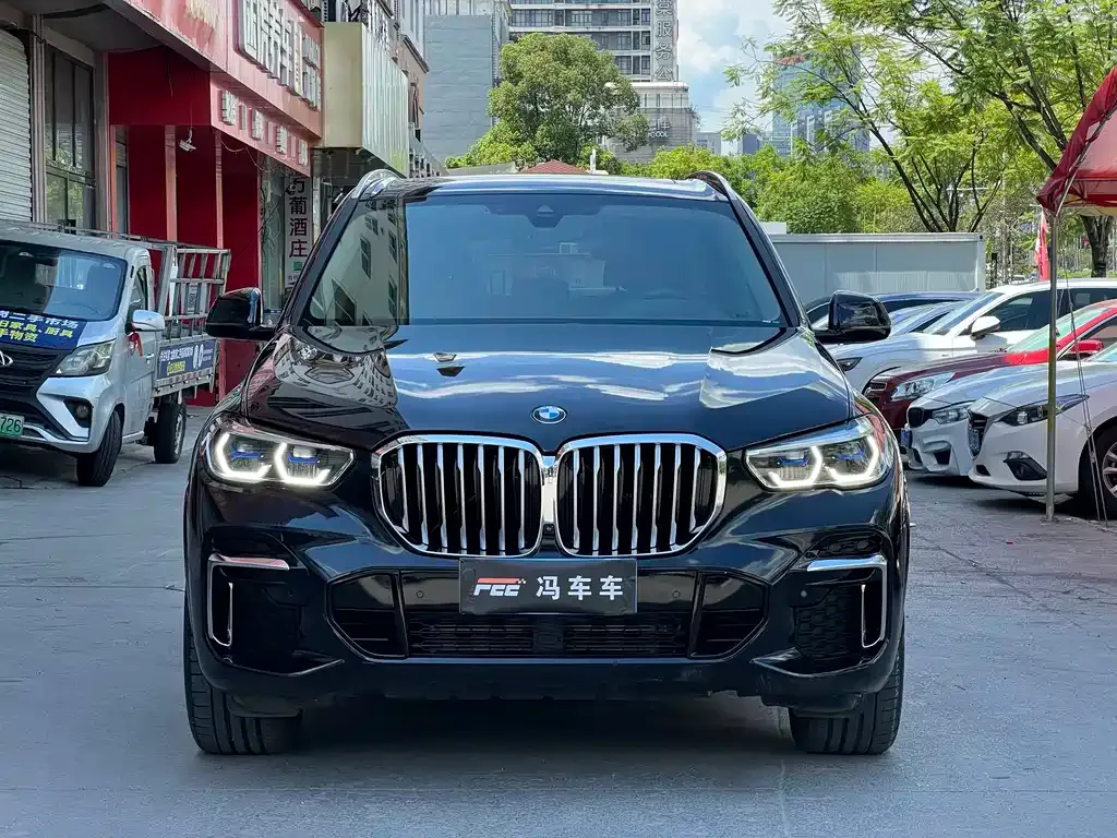 BMW X5 — фото 1