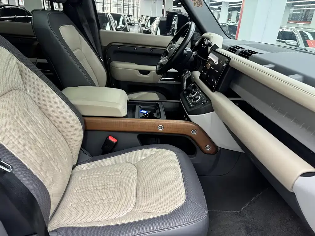 Land Rover Defender — фото 8