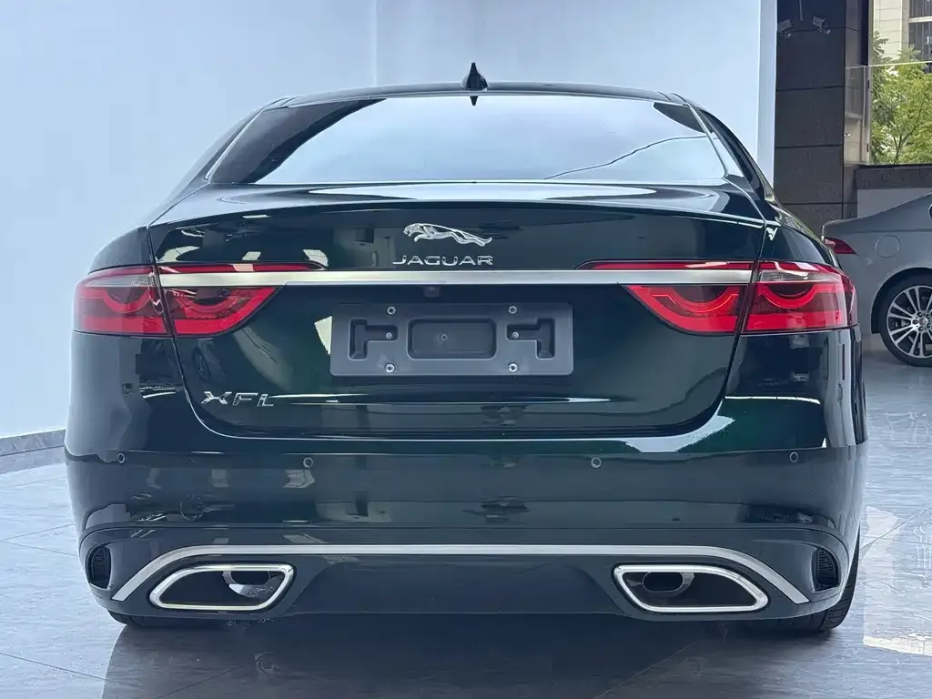 Jaguar XFL — фото 7