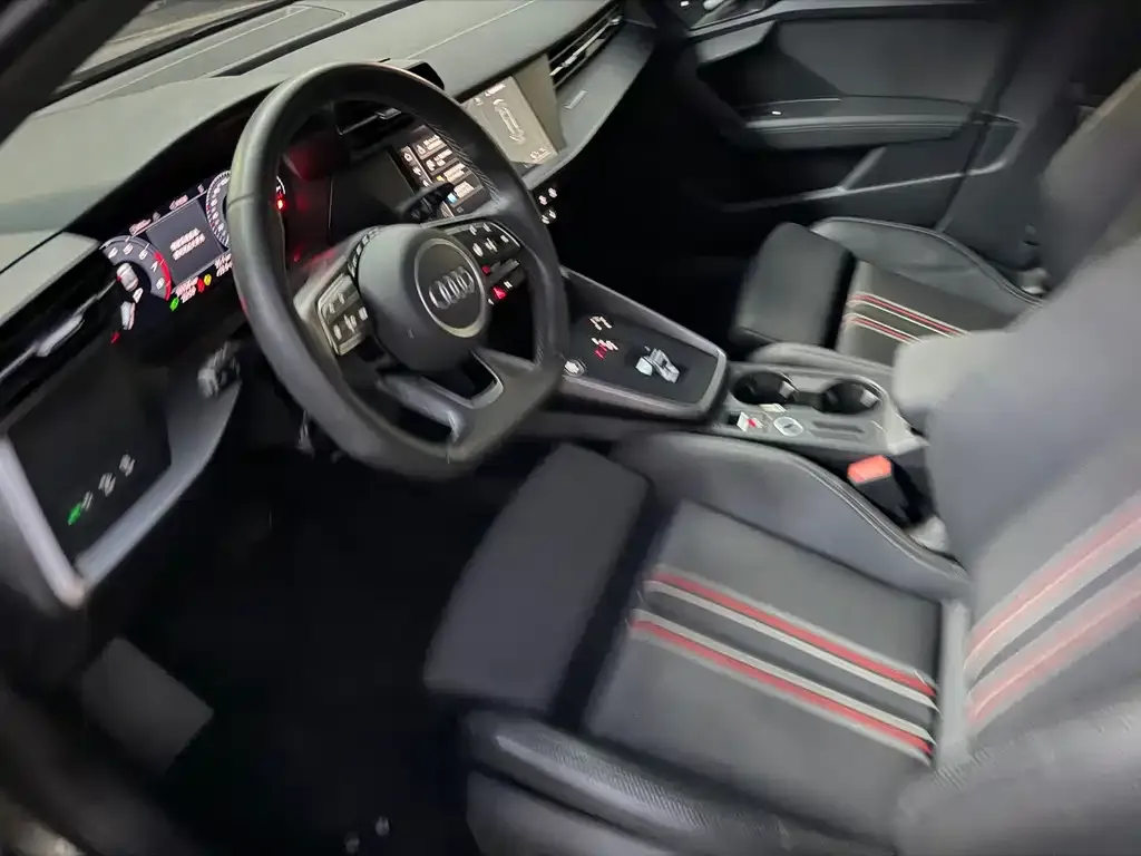 Audi A3 — фото 2