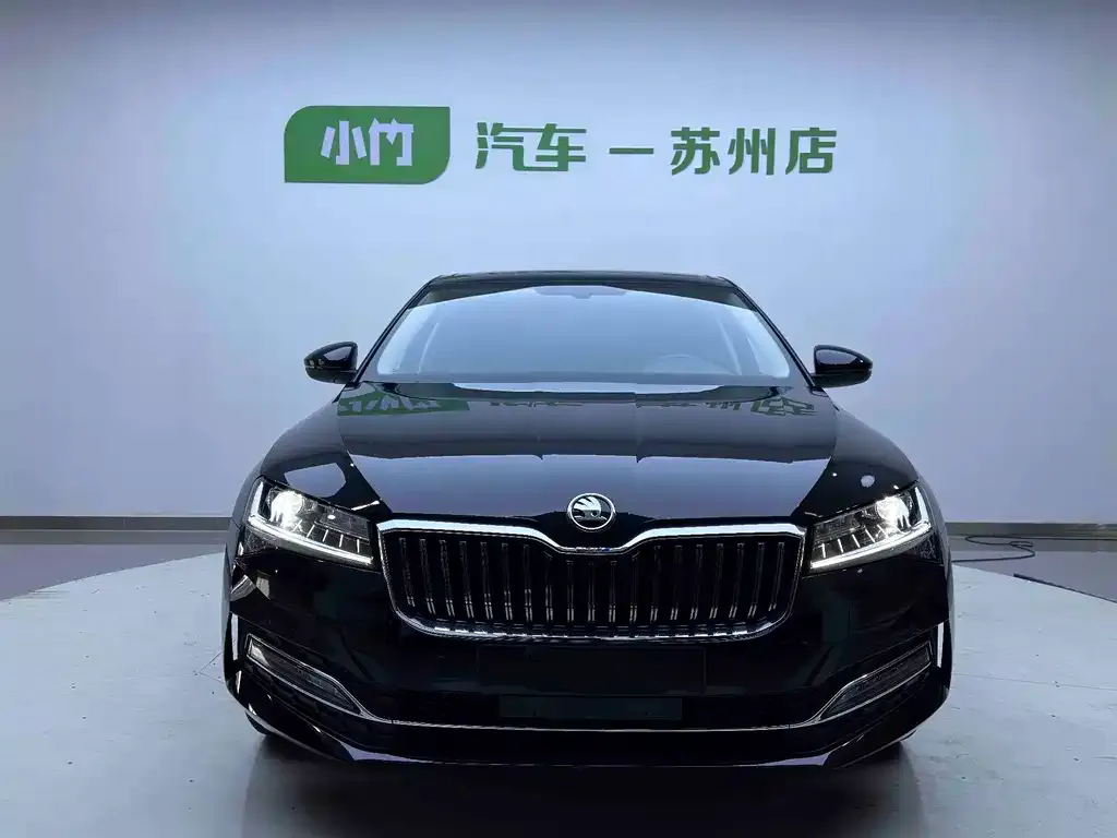 Skoda Superb — фото 2