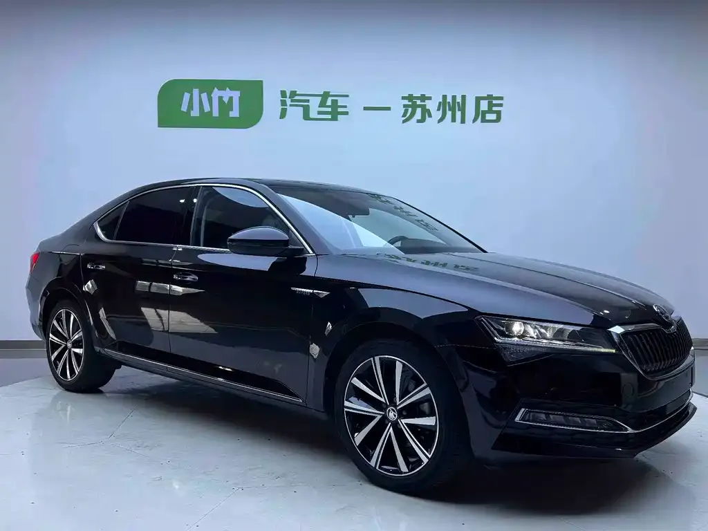 Skoda Superb — фото 5