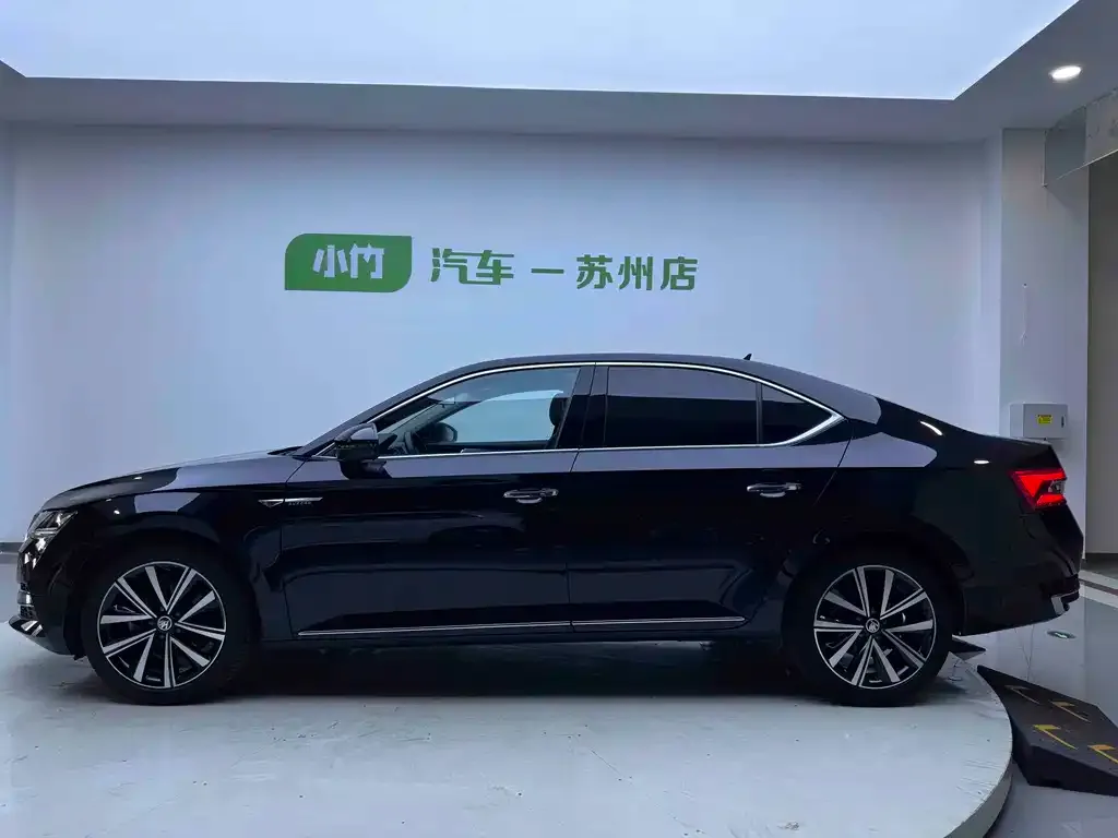 Skoda Superb — фото 4
