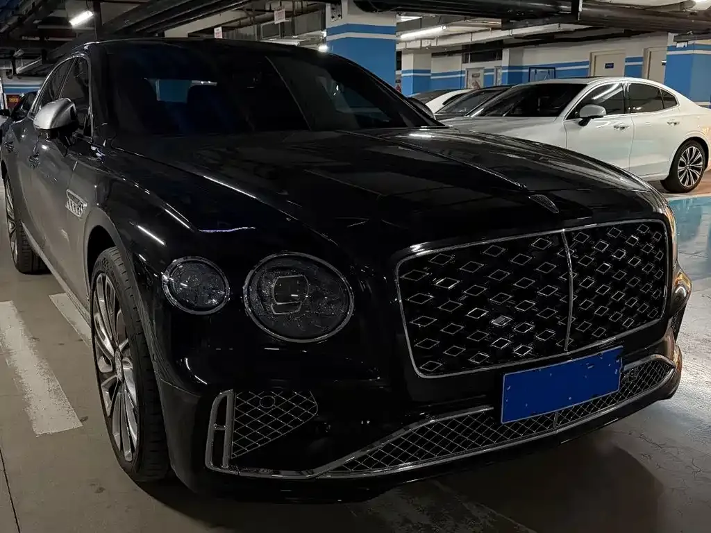 Bentley Flying Spur — фото 9