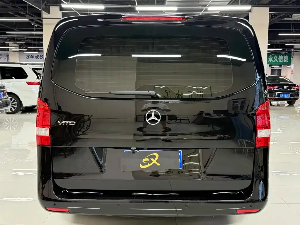 Mercedes-Benz Vito — фото 10