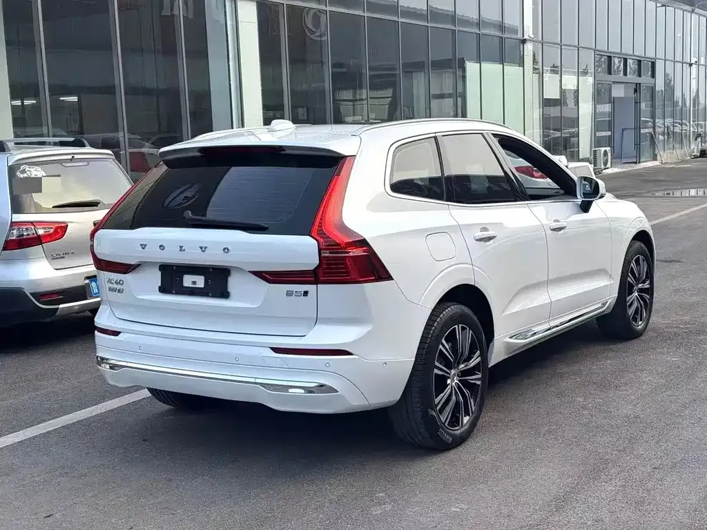 Volvo XC60 — фото 4