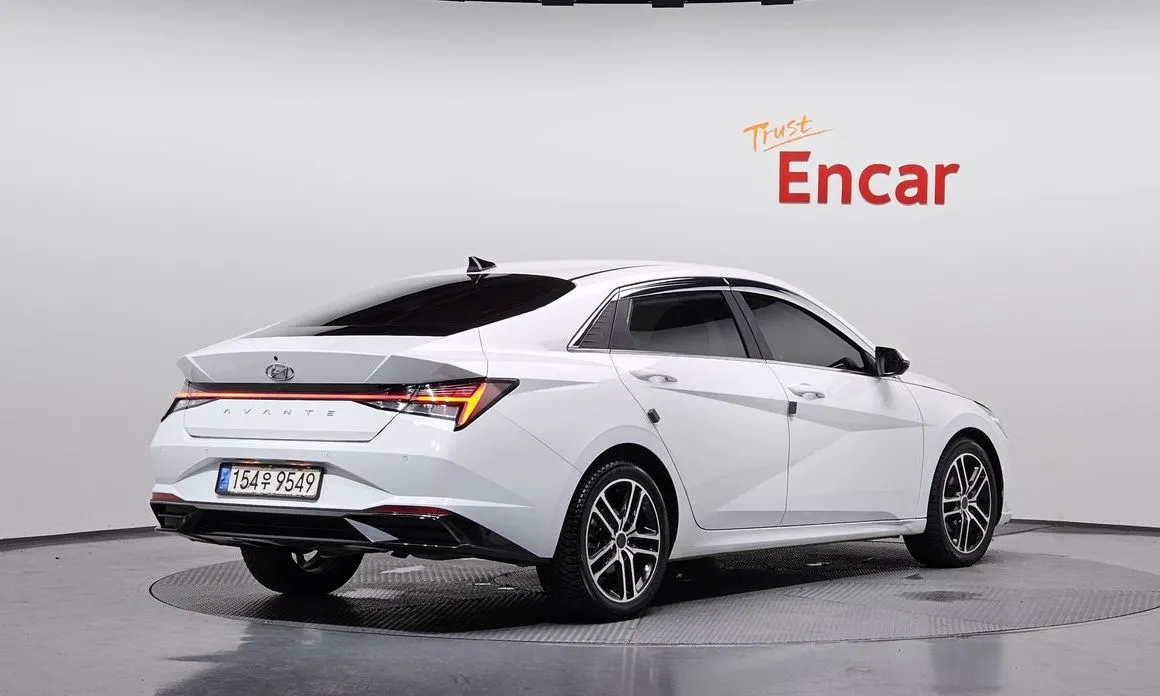 Hyundai AVANTE — фото 2