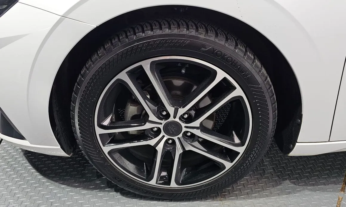 Hyundai AVANTE — фото 9
