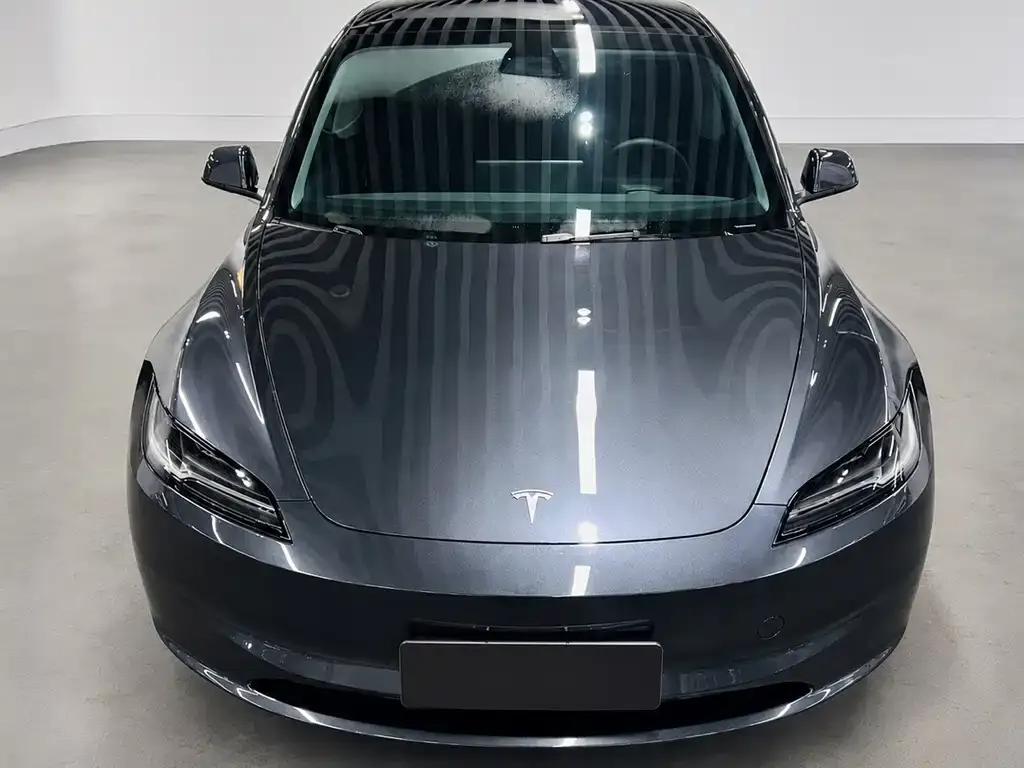 Tesla Model 3 — фото 7