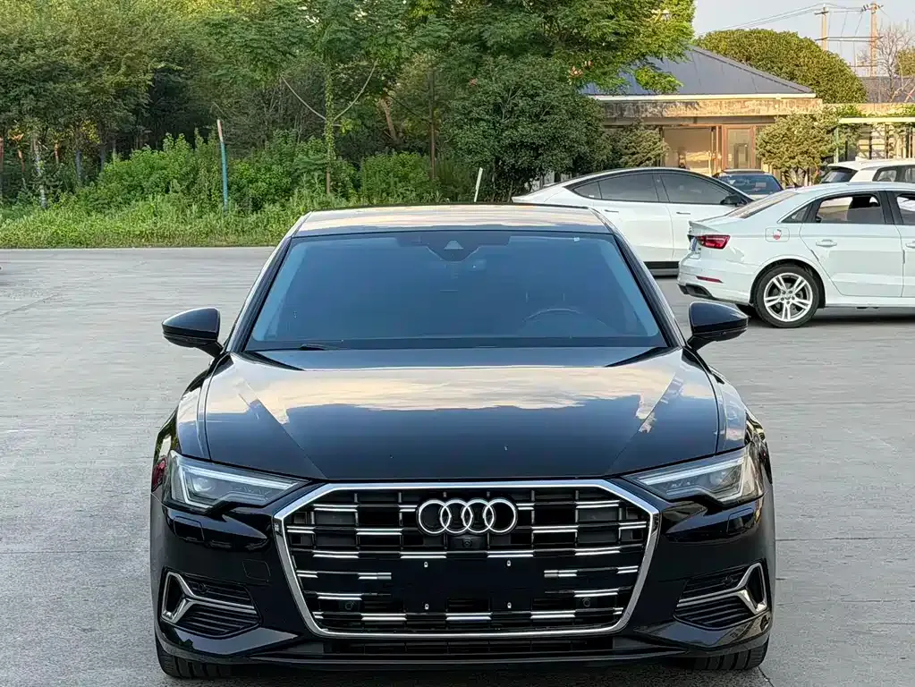 Audi A6L — фото 2