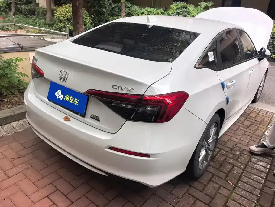 Honda Civic — фото 5