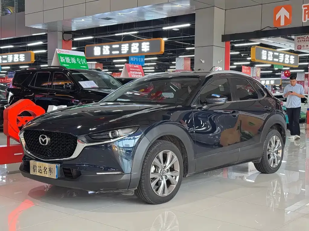 Mazda CX-30 — фото 1