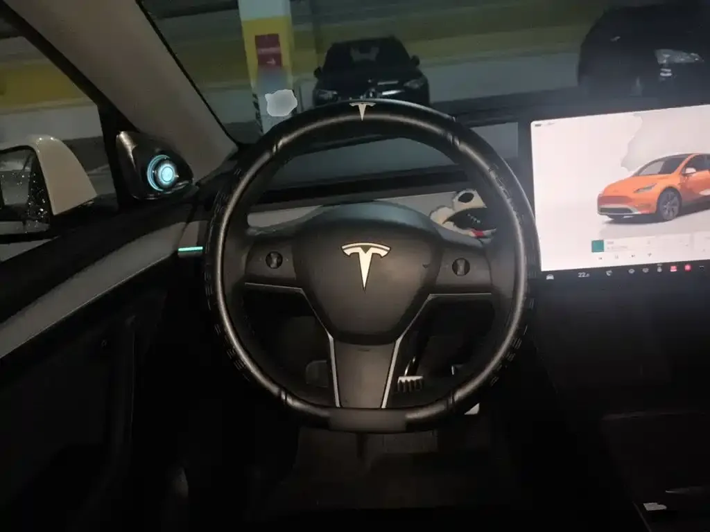 Tesla Model Y — фото 3