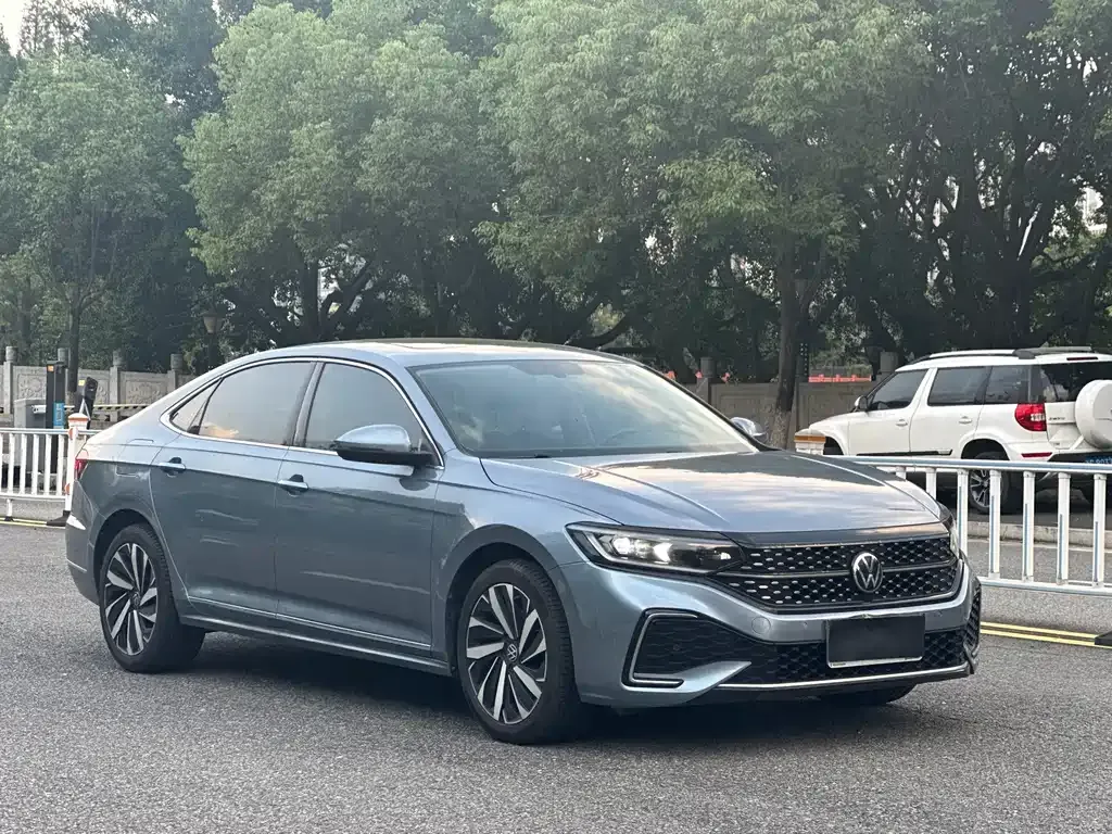 Volkswagen Passat — фото 5
