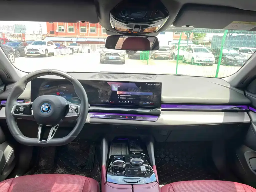BMW i5 — фото 3