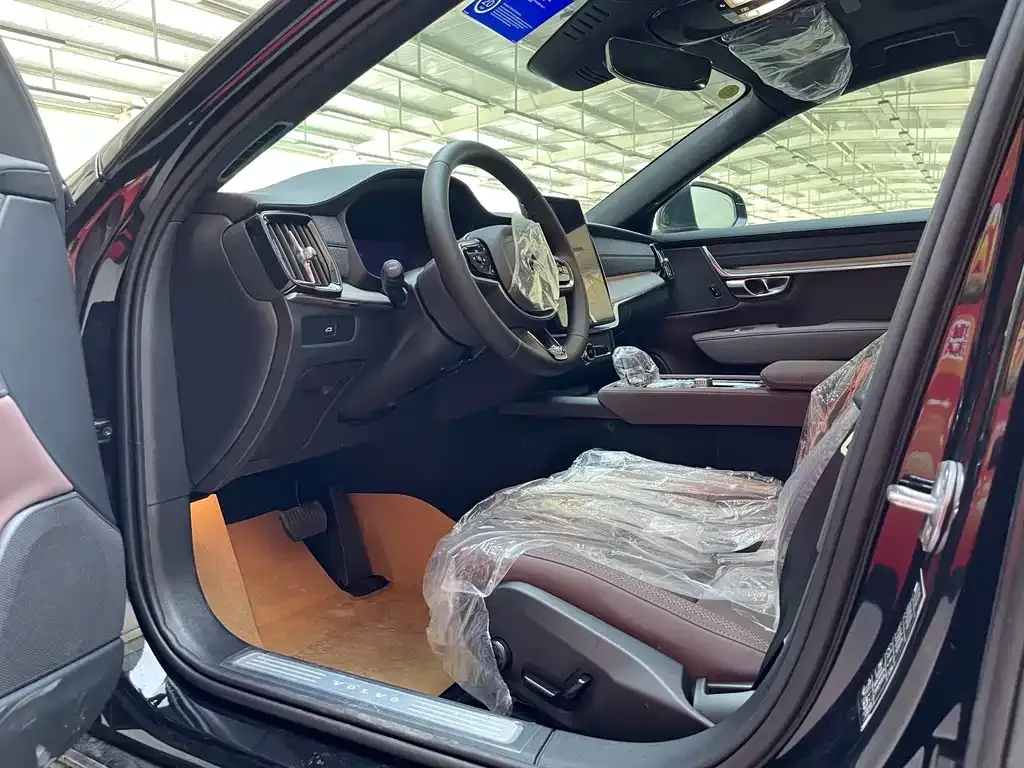 Volvo S90 — фото 2