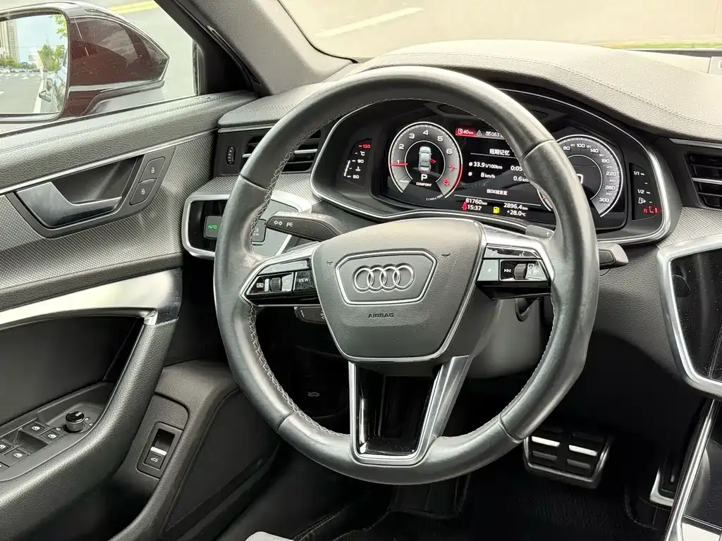 Audi A6L — фото 2