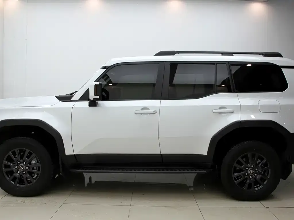 Toyota Prado — фото 2