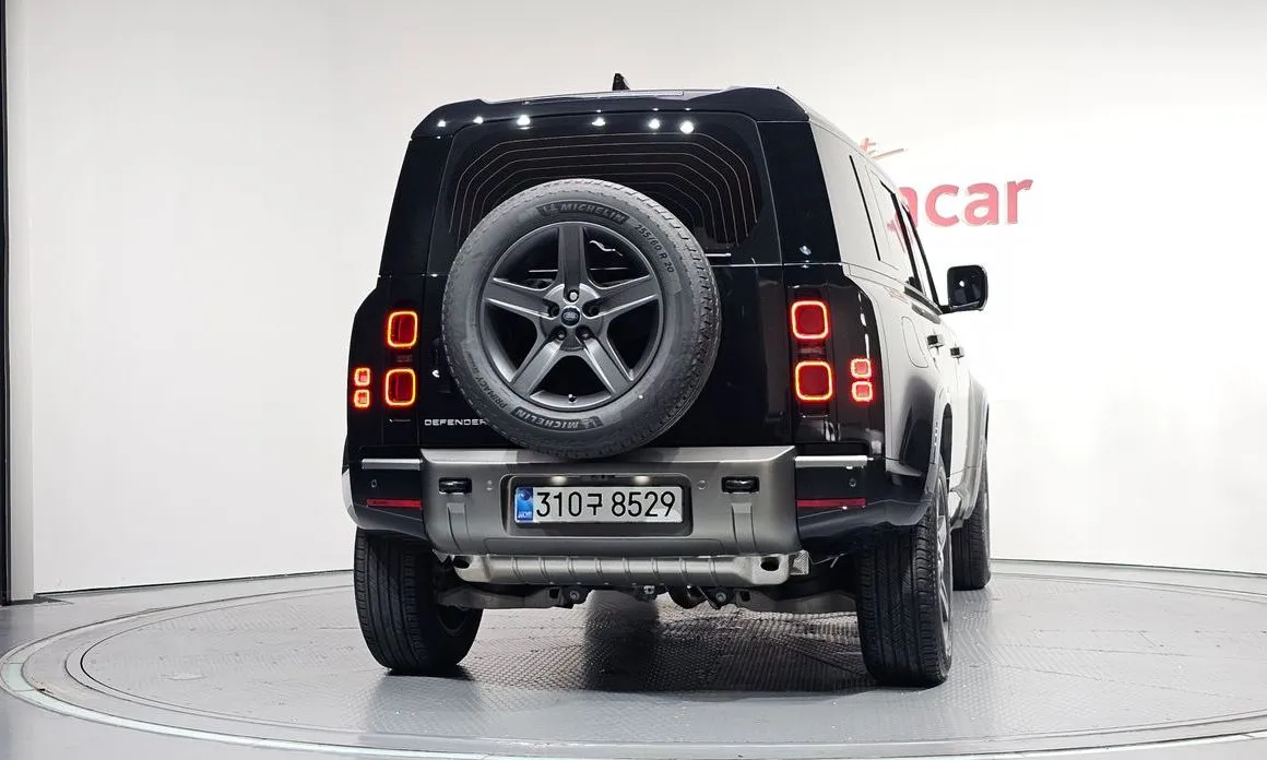 Land Rover Defender — фото 7