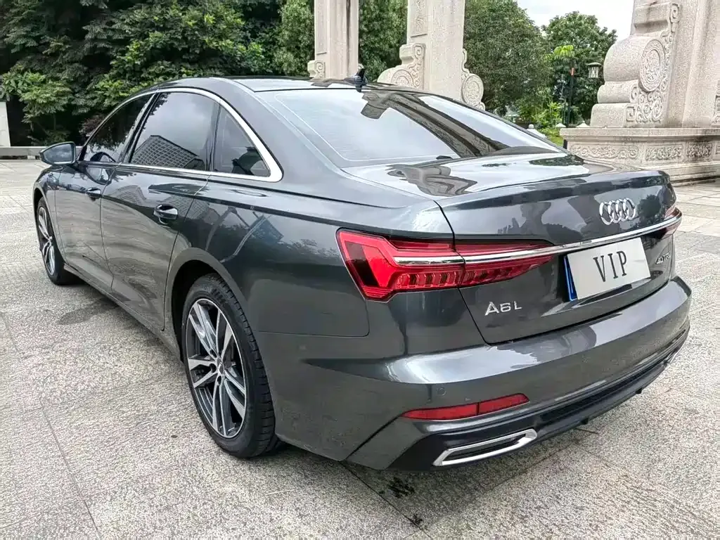 Audi A6L — фото 9
