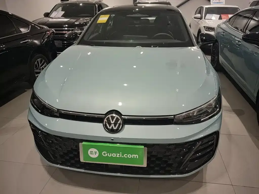 Volkswagen Passat — фото 6