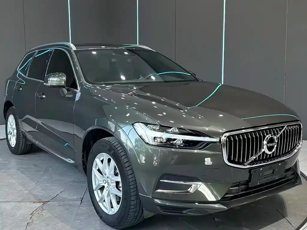 Volvo XC60 — фото 6