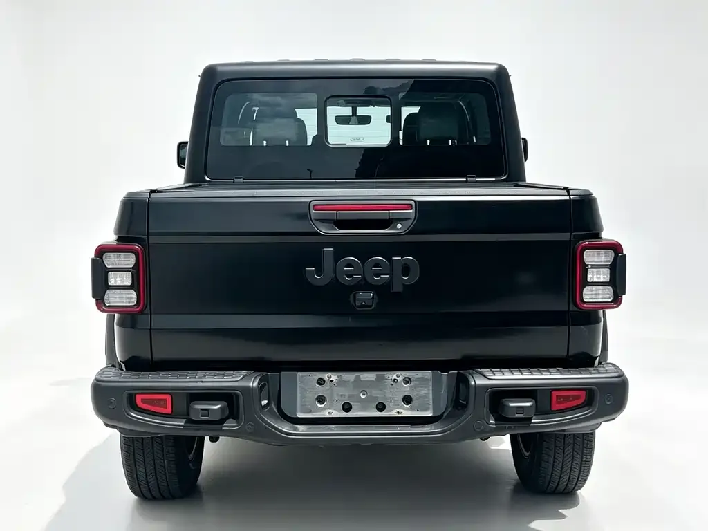 Jeep Gladiator — фото 9