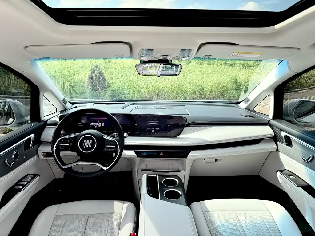 Buick GL8 Hybrid — фото 5