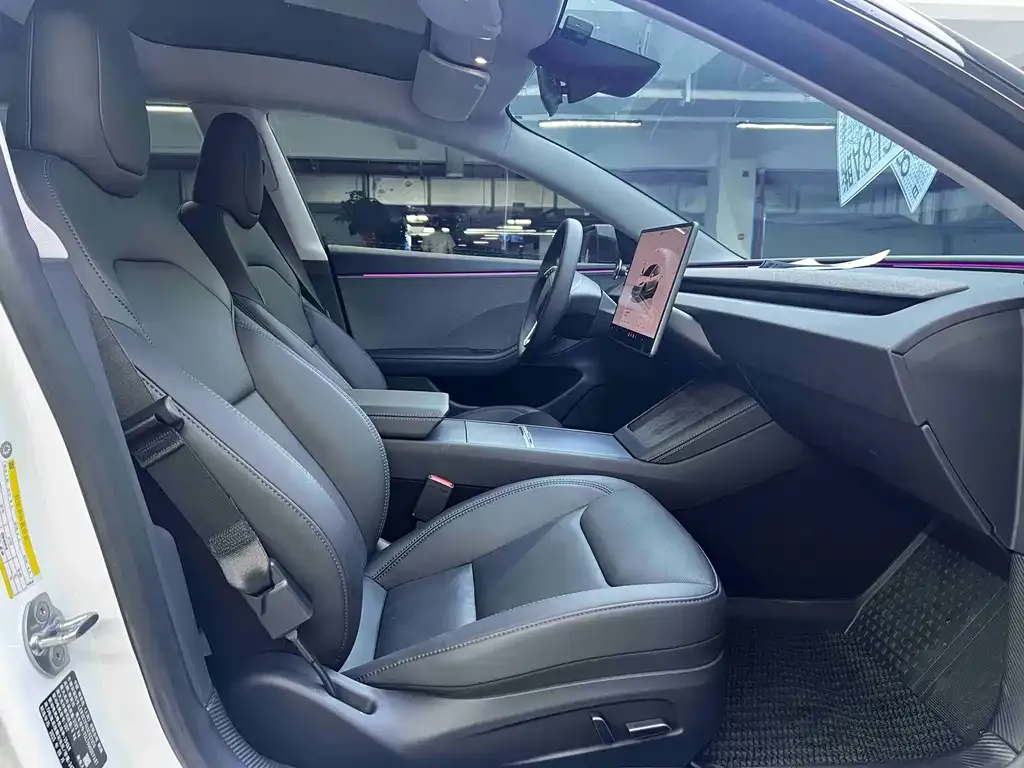 Tesla Model 3 — фото 6