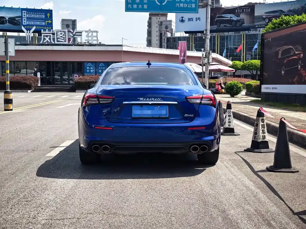 Maserati Ghibli — фото 8