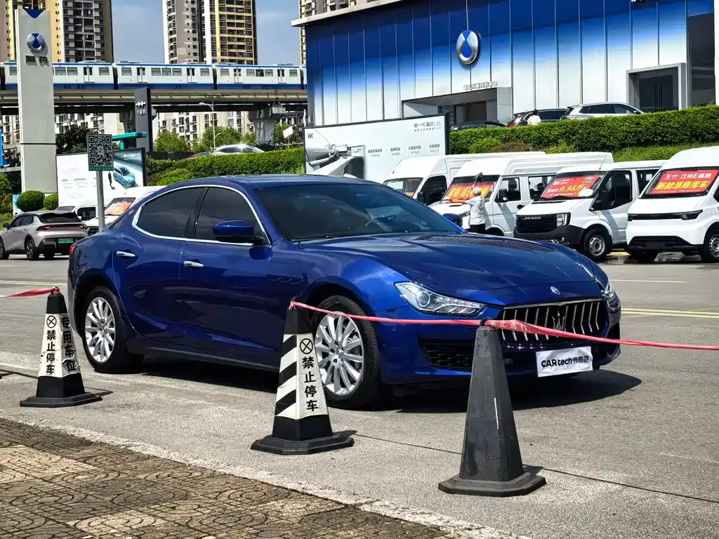 Maserati Ghibli — фото 6
