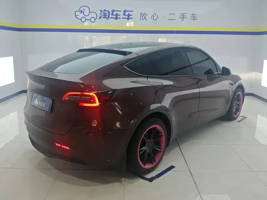 Tesla Model Y — фото 4