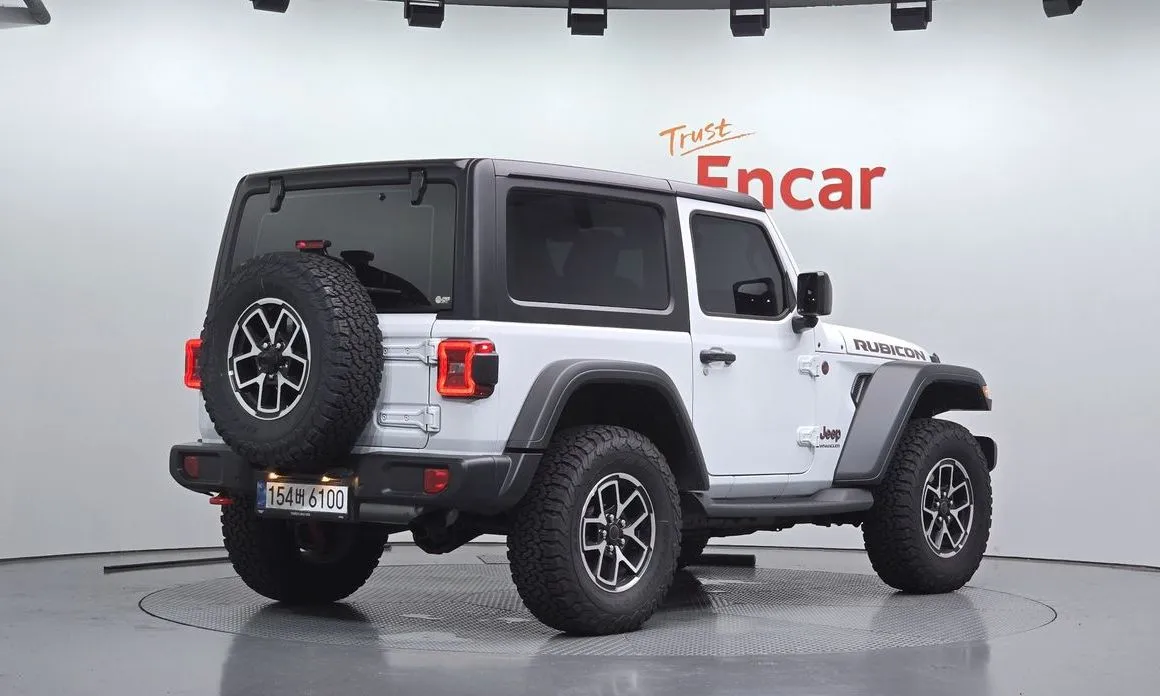 Jeep Wrangler — фото 6