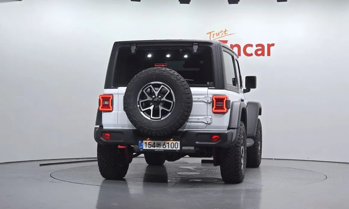 Jeep Wrangler — фото 5