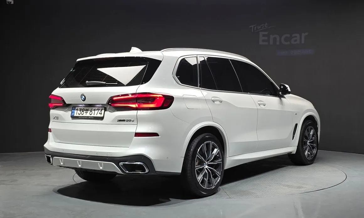 BMW X5 — фото 10