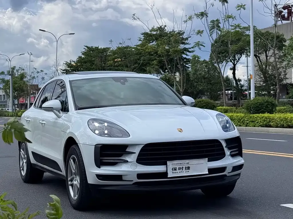 Porsche Macan — фото 9