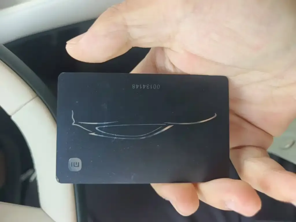 Xiaomi YU7 — фото 2