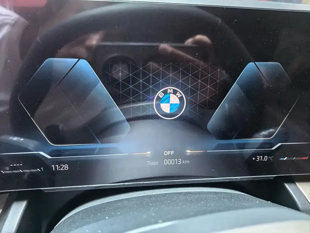 BMW 5 Series — фото 4