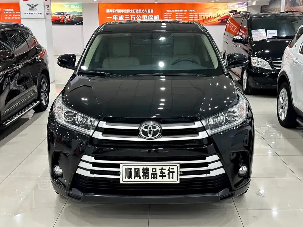 Toyota Highlander — фото 5