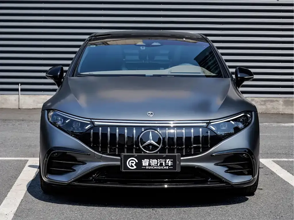 Mercedes-Benz EQS AMG — фото 7