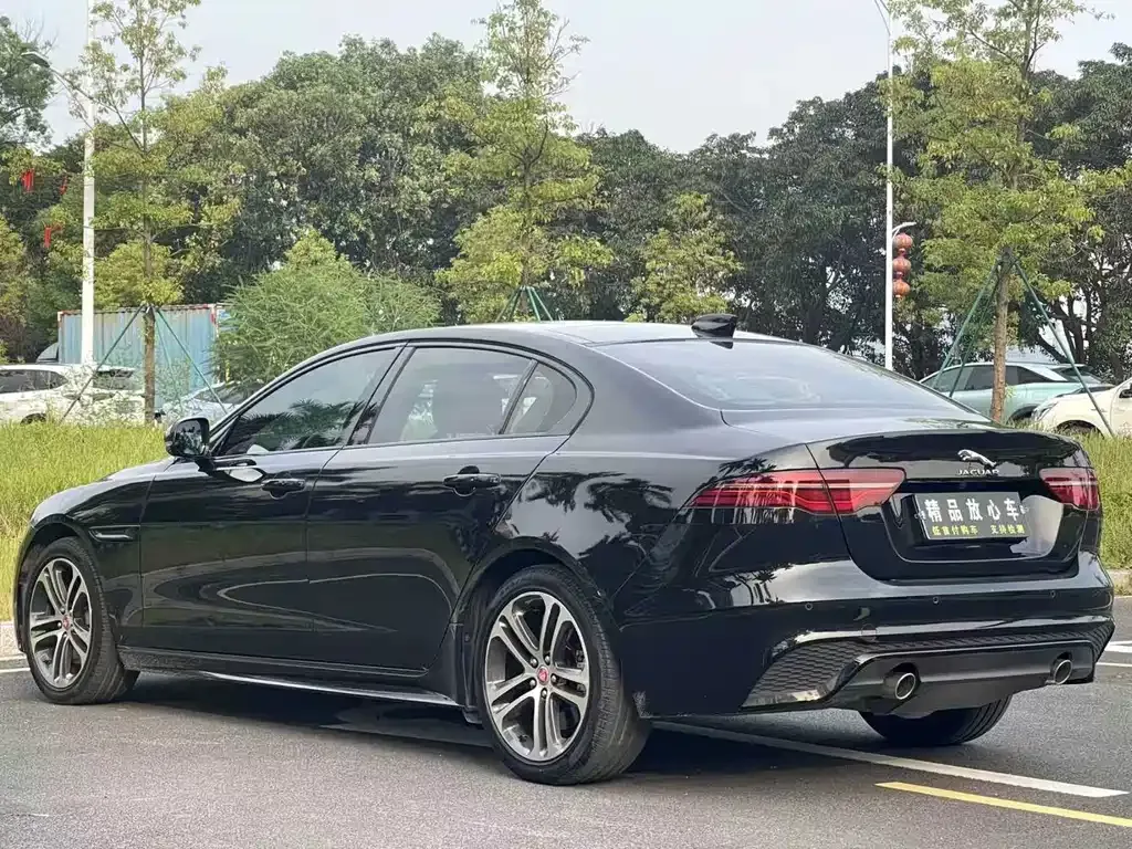 Jaguar XEL — фото 10