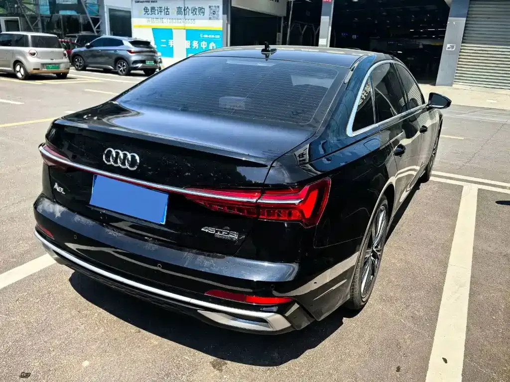 Audi A6L — фото 5