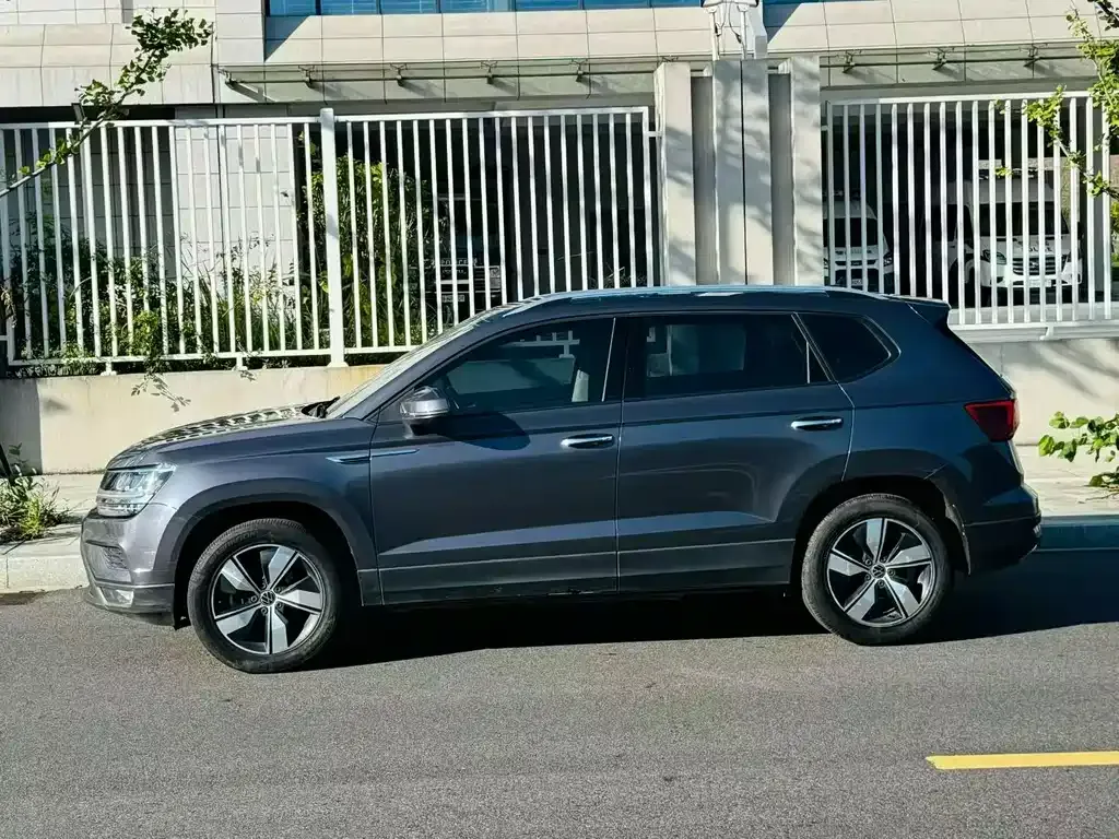 Volkswagen Tharu — фото 4