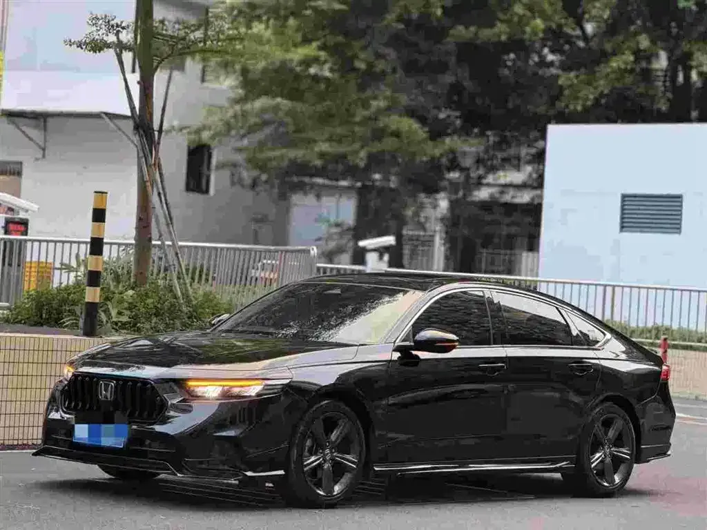 Honda Inspire — фото 1